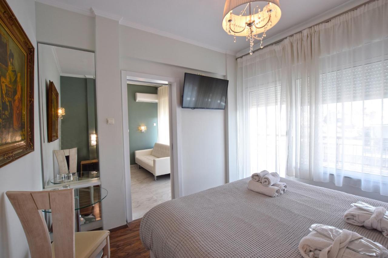 John'S Hotel Халкис Екстериор снимка