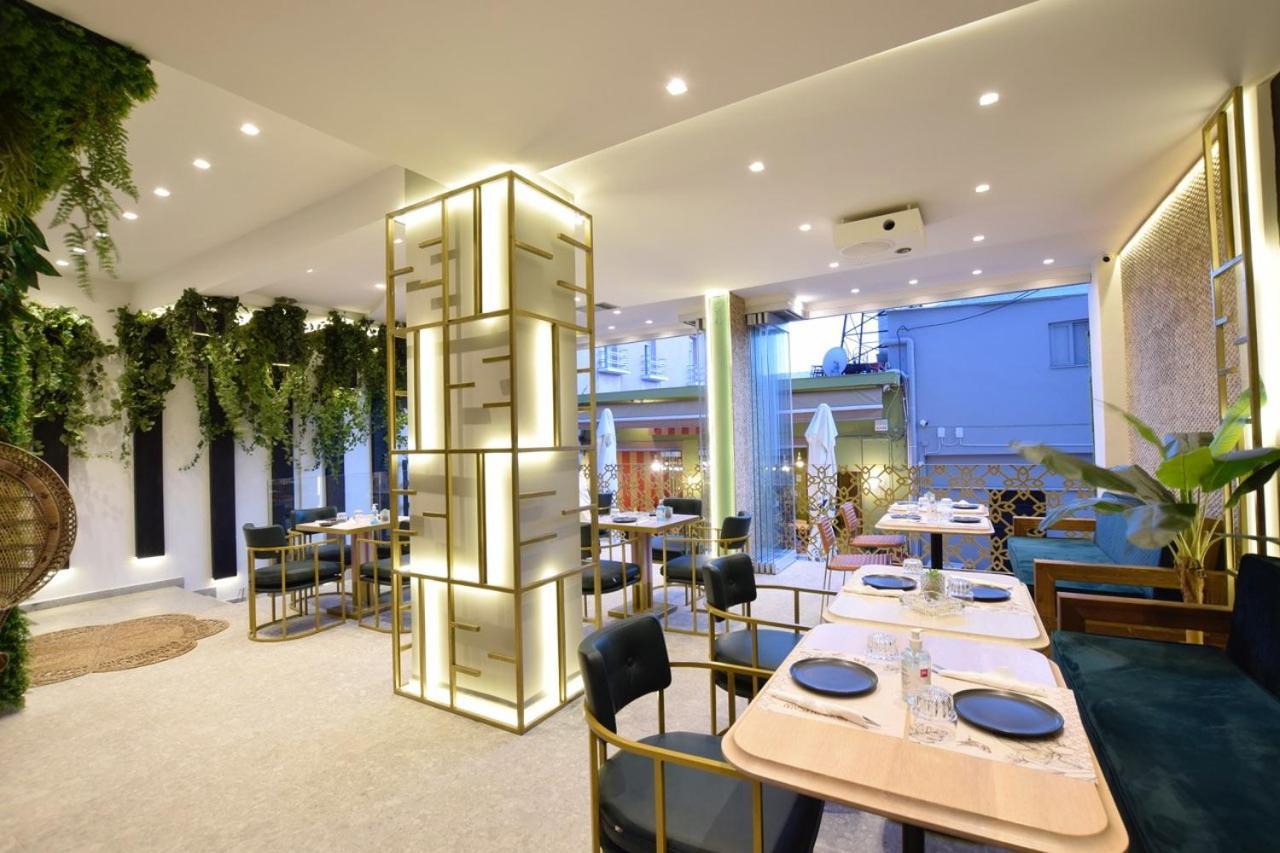 John'S Hotel Халкис Екстериор снимка