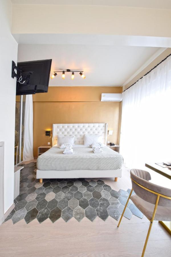 John'S Hotel Халкис Екстериор снимка