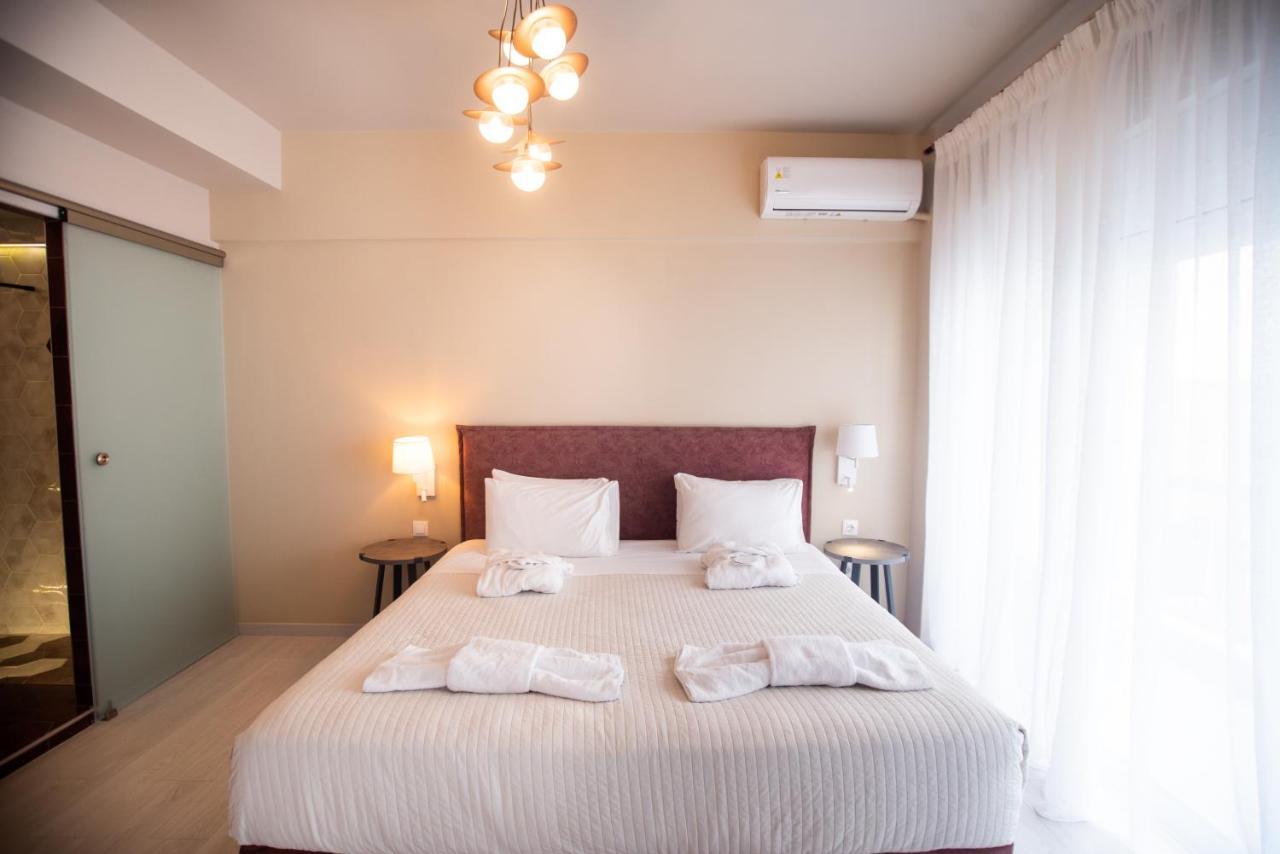 John'S Hotel Халкис Екстериор снимка