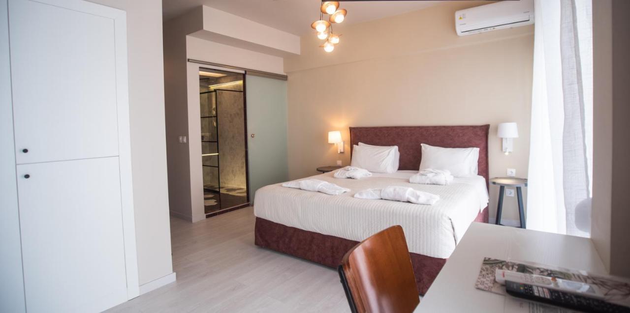 John'S Hotel Халкис Екстериор снимка