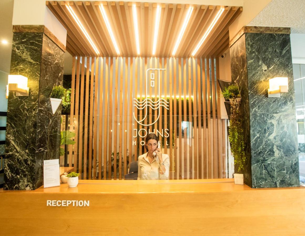 John'S Hotel Халкис Екстериор снимка