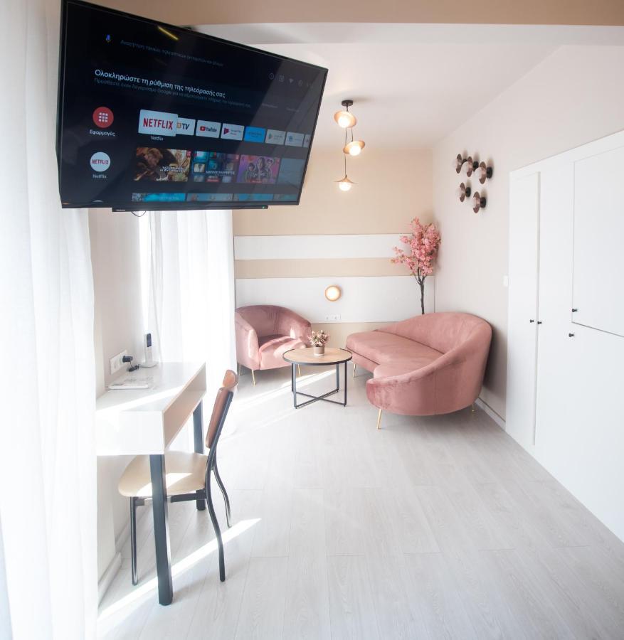 John'S Hotel Халкис Екстериор снимка