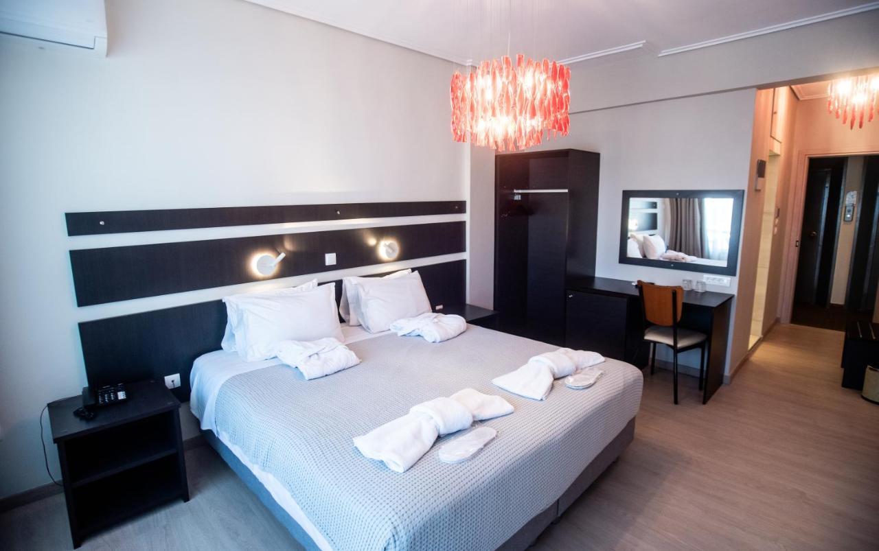 John'S Hotel Халкис Екстериор снимка