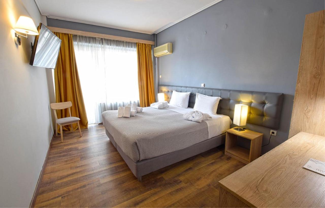 John'S Hotel Халкис Екстериор снимка